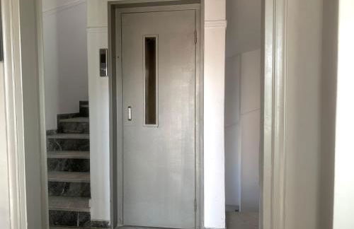 Άνετο Διαμέρισμα 2 Υπνοδωματίων κοντά στο ΟΑΚΑ και τα Νοσοκομεία ΥΓΕΙΑ & ΜΗΤΕΡΑ - Foto 16