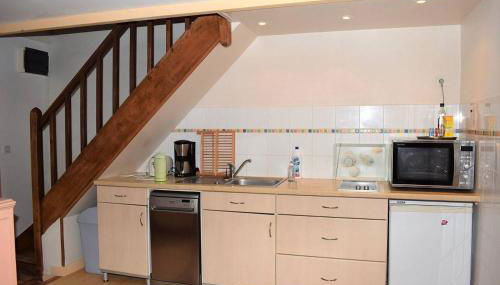 Maison bretonne avec une jolie cour fermée et fleurie avec WIFI à TREBEURDEN - Réf 679 - Foto 3