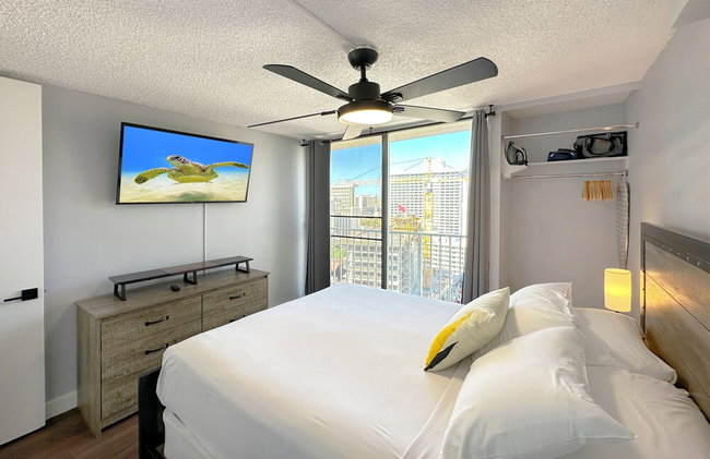 Pacific Monarch - 1 BR - Ocean and City Views! - Photo 47