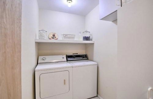 Anderson Island Retreat with Lakefront Deck and Canoe! - Foto 35