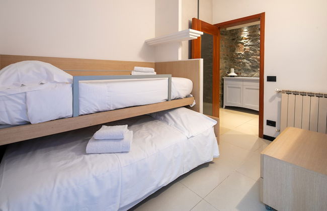 Ponte Rosso Modern by Mmega - Photo 4