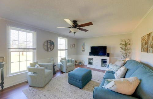 The Willowberry House with Deck and Grill! - Foto 4