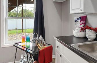 Charming 5BD - UNL 5mins - BBQ, Games & Backyard - Foto 18