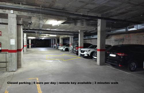 Luxury Apartment Accommodation, next to beach & train station Calella - Foto 25