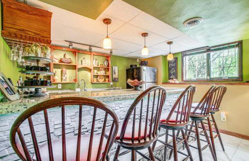 Menasha Home with Patio - Walking Distance to Lake! - Foto 31