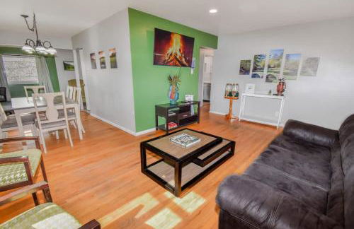 Family Home with Large Yard & Golf Theme Near Rail - Photo 9