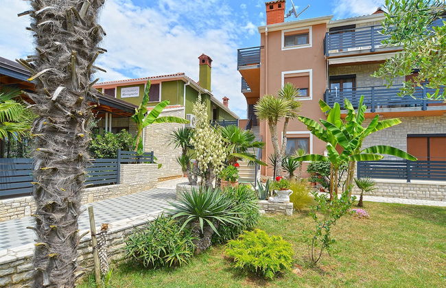 Apartment 1376 - Photo 59