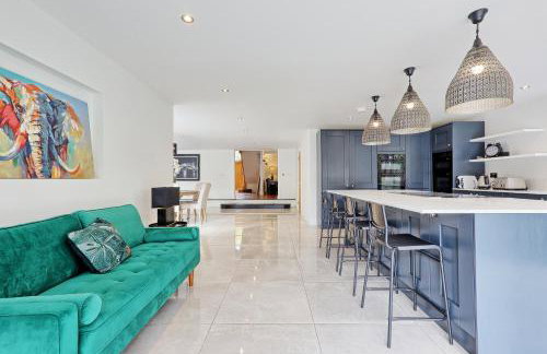 Mayrose House - 6BR 4BATH Luxe Spacious Retreat - Foto 11