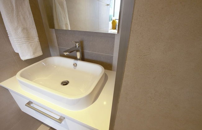 Azalia Apartments - Photo 19