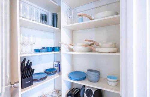 [L] House of Blues minutes KU/Mass & Shopping - Photo 5