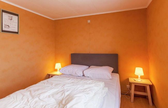 Quiet Cottage near Woods - Photo 7