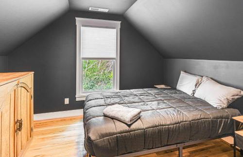 12 South Neighborhood Home with Modern Flair! - Foto 15