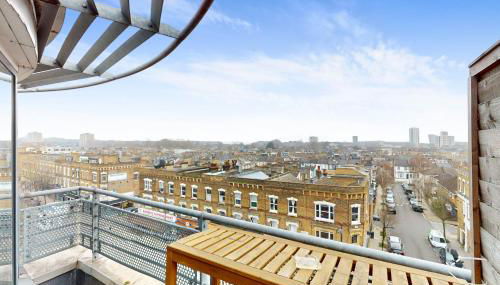 Penthouse Sanctuary with Wraparound Balcony - Pass the Keys - Foto 2, Other