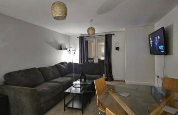 Luxe 2 Bed Apartment - Foto 19