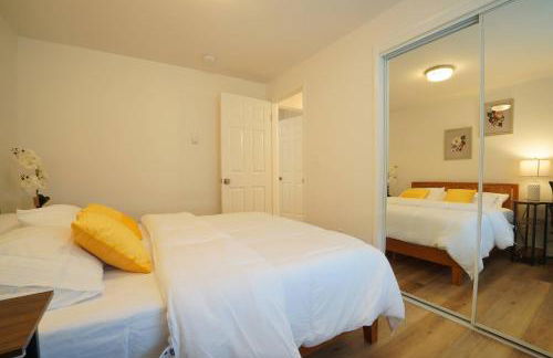 Cozy 2B1B 1 King 1 Queen• Remodeled• Wifi• Parking - Foto 1