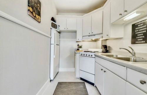 Global Cup The Dreamy Escape on Lower Greenville - Photo 13