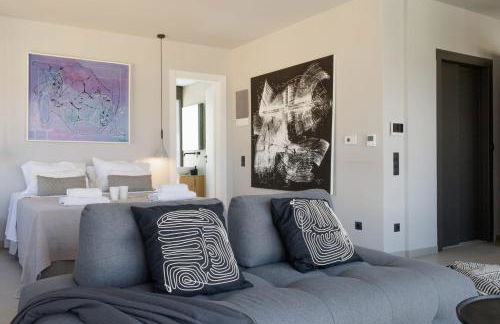 Experience Penthouse by Athens Riviera Suites - Photo 17