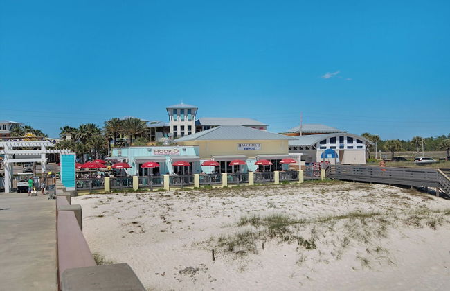 Pet Friendly Beach House with Arcade Games - Photo 15