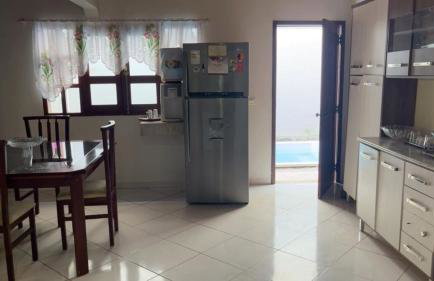 Casa da Dona Helena - com piscina a partir 01 de julho - Foto 24
