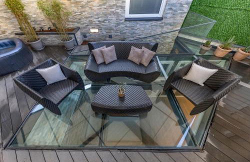 Aurion Residence - Indoor Pool, Sauna , Jacuzzi & Fitness - Foto 23