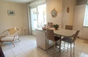 Mauguio-Carnon Appartement, Tout Confort, Clim, Wifi, Balcon, Parking privé couvert, 15 min de la Mer, de Montpellier - Foto 3