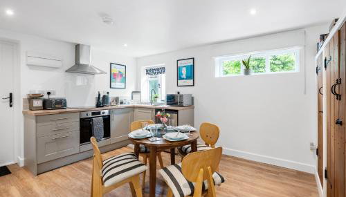 Attractive 2 storey, 2 bedroom barn in Long Melford - Foto 5