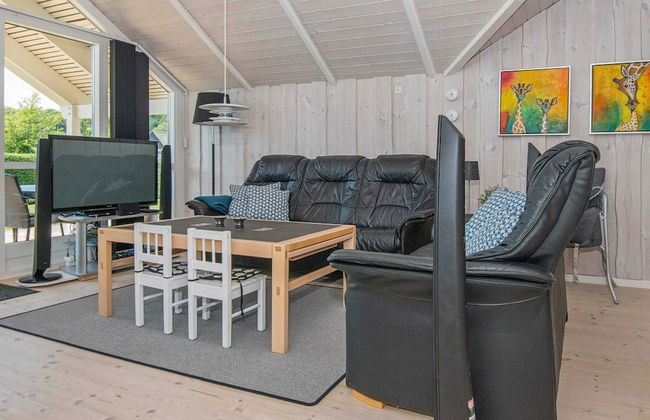 6 Person Holiday Home in Bjert - Foto 15