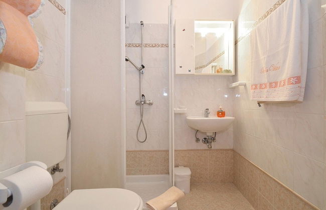 Bella Vista Apartments - Photo 29