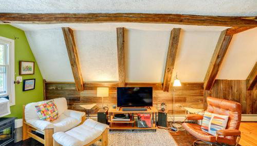 A-Frame Cabin with Furnished Deck in Becket! - Foto 4