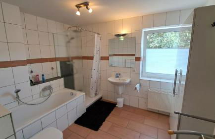 5 bedrooms with 6 beds - 3 bathrooms - roof terrace - Foto 3