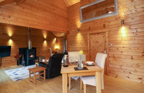 Woodpeckers - Photo 7