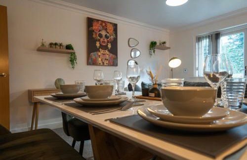 Runway Hse Luxe 5 Bed, with King sized Beds, next to Aiport & NEC, JLR 5 mins - Foto 1