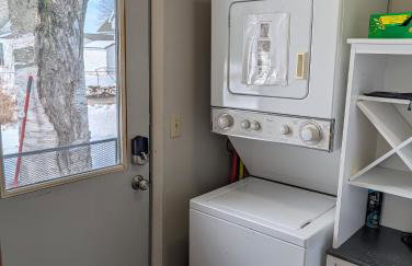 Centennial House - Great Location with Lakeview! - Foto 29