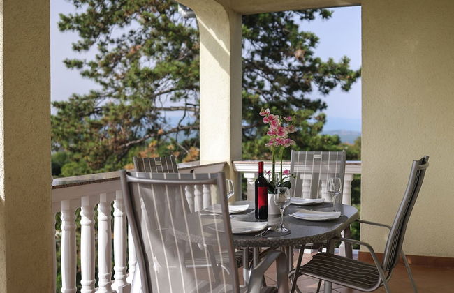 Peaceful Nature Retreat Near Krk Town With BBQ and Parking - Foto 16