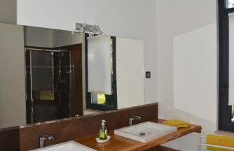 Maison contemporaine piscine avec vue panoramique - Foto 5