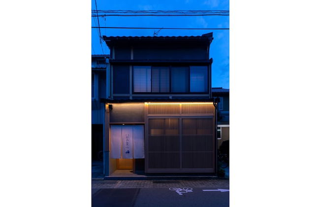 Hinaya Higashiyama - Photo 28