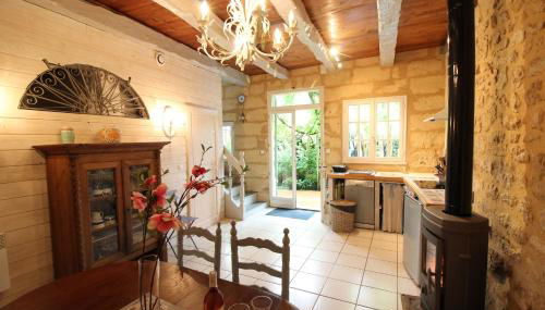 le gîte de Claire maison avec terrasse, calme et confort, lit king size linge fourni - Foto 3