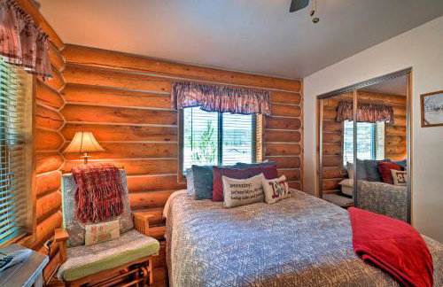 Rustic Cabin with Decks, Alpine Views and Pool Table! - Foto 16