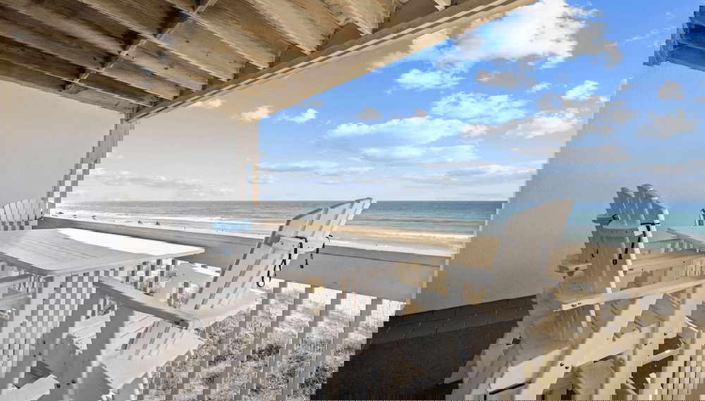 Blue Marlin by Avantstay Beachfront w Views Pool Access Beach Chairs - Foto 1, Habitación