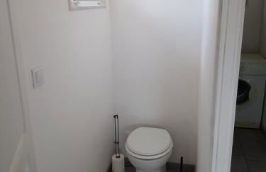 Petite maison agreable avec jardin privatif - Foto 15