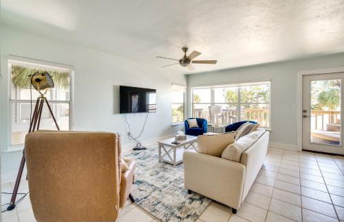 Cedar Key Condo with Balcony and Gulf Views! - Foto 4