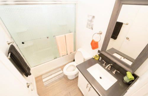 Stylish 1 Bedroom Apartment in Hollywood Near Downtown LA Free Gated Parking Full Kitchen - Foto 20