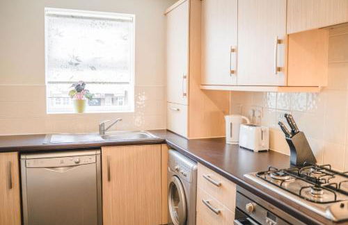 Serviced 4 Beds Contractors Accommodation in Sheffield 3 Parking Spaces - Photo 24