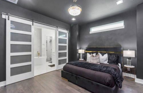 The Suite Spot! Downtown Skyline Views! Sleeps 12 - Foto 11