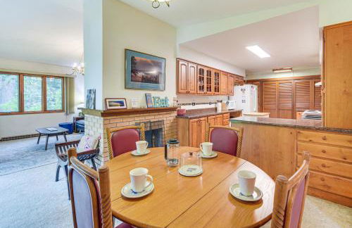 Lakeside Spooner Home with Game Room and Views! - Foto 9