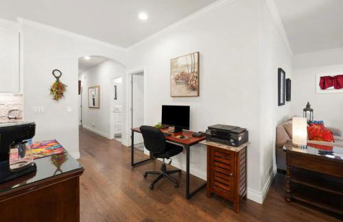 Modern OKC Retreat Half Mile to Plaza District - Foto 4