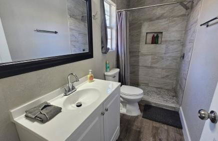 Spacious Home Near Downtown 4 BR3 Baths - Foto 10