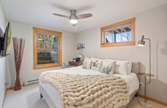 Sleek Condo - Near Park, Poudre River and Old Town - Foto 4