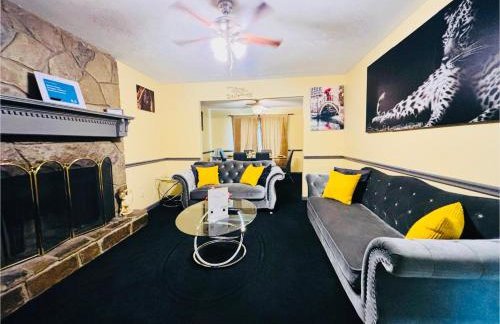 Spacious & Quiet 3BR Family Home with Fast WiFi - Foto 40