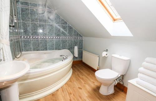 Tangaer Cottage - Photo 13